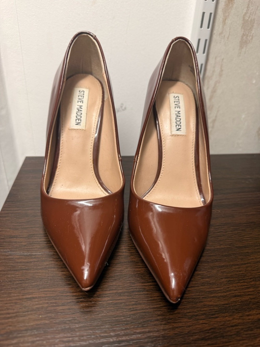 Steve Madden Brown Patent Pointed Pumps
